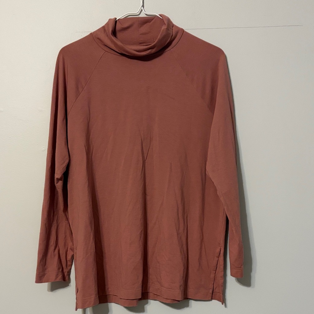 J. Jill Rust/teracotta Long Sleeve mock/high neck top.